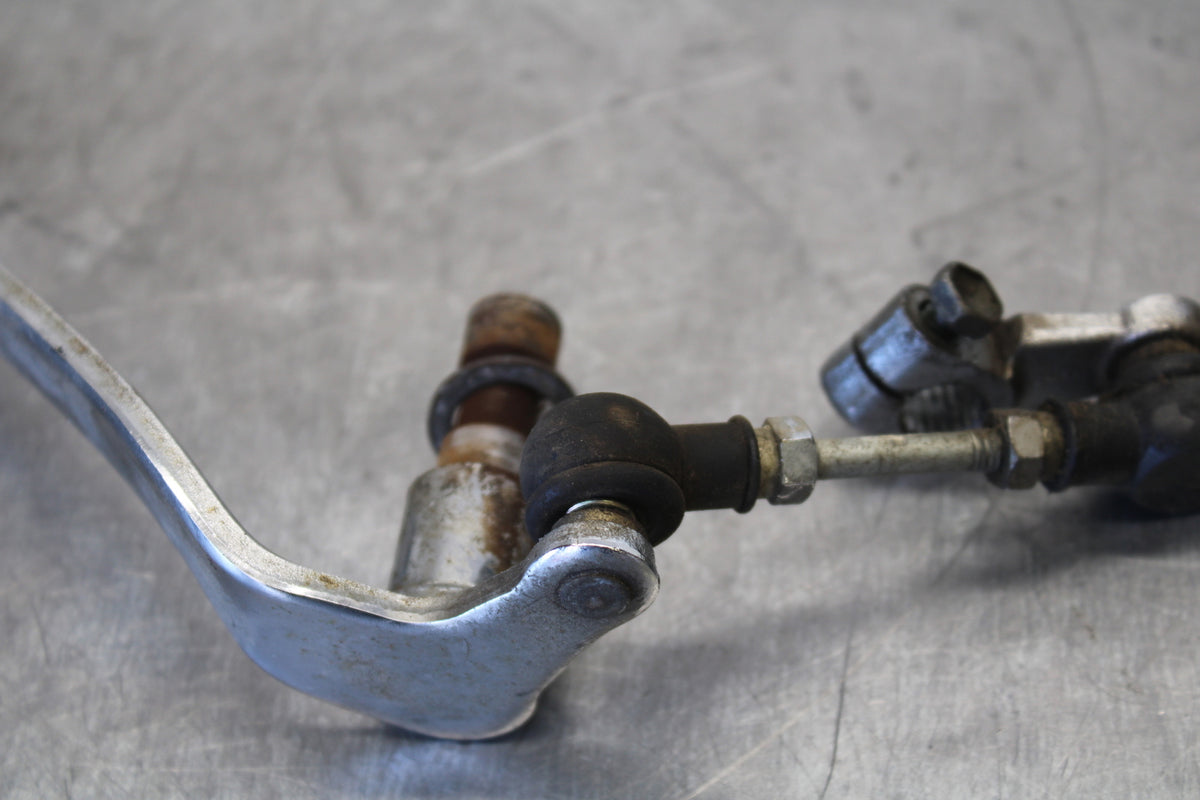 04 SUZUKI INTRUDER 800 SHIFTER LINKAGE SHIFT LINK PEDAL BB758