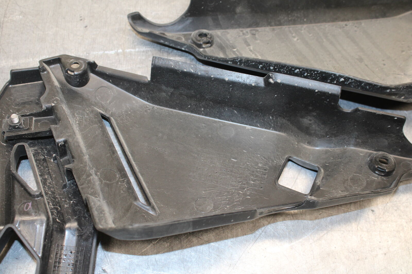 18-24 KAWASAKI NINJA 650 RIGHT LEFT FRAME SIDE COVERS COWLS PANELS TRIM BB725 