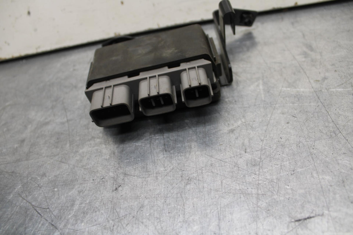 23-24 KAWASAKI ZX4R ZX 4RR ZX 4 RR ZX4 RR RELAY ASSEMBLY FUSE BOX BB610