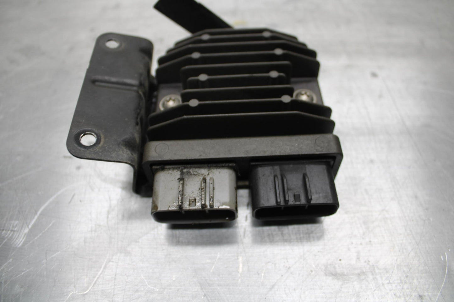 17-20 BMW S1000R RECTIFIER VOLTAGE REGULATOR BB488