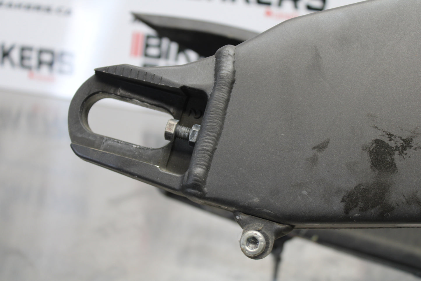 13-18 KAWASAKI NINJA ZX6R REAR SWINGARM BACK SUSPENSION SWING ARM BB143