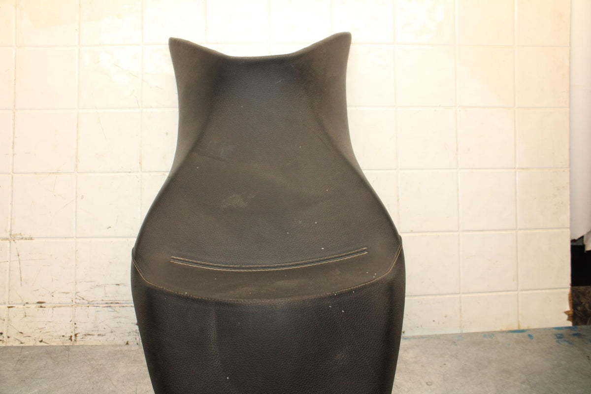 2008 Aprilia Shiver 750 SL750 FRONT REAR SEAT SADDLE BB551