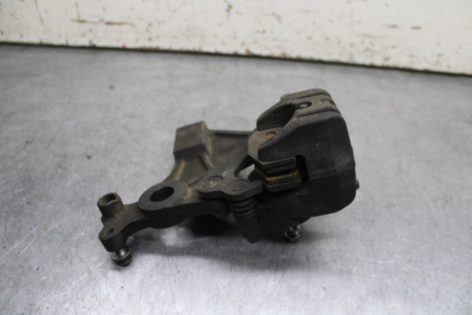 14-15 KAWASAKI NINJA 650 EX650F ABS REAR BRAKE CALIPER W MOUNT BRACKET BB741