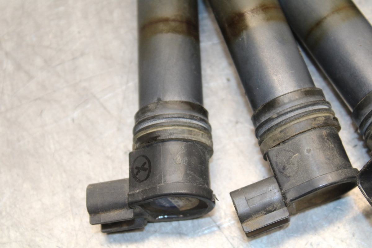 05-06 HONDA CBR600RR IGNITION COILS COIL SPARK PLUG CAPS BB727