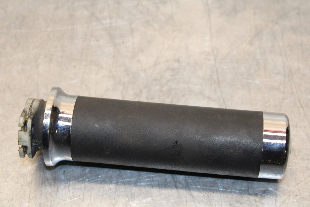 2007 Honda Shadow Spirit 1100 VT1100C RIGHT LEFT CLIPON HANDLEBAR GRIPS  BB561