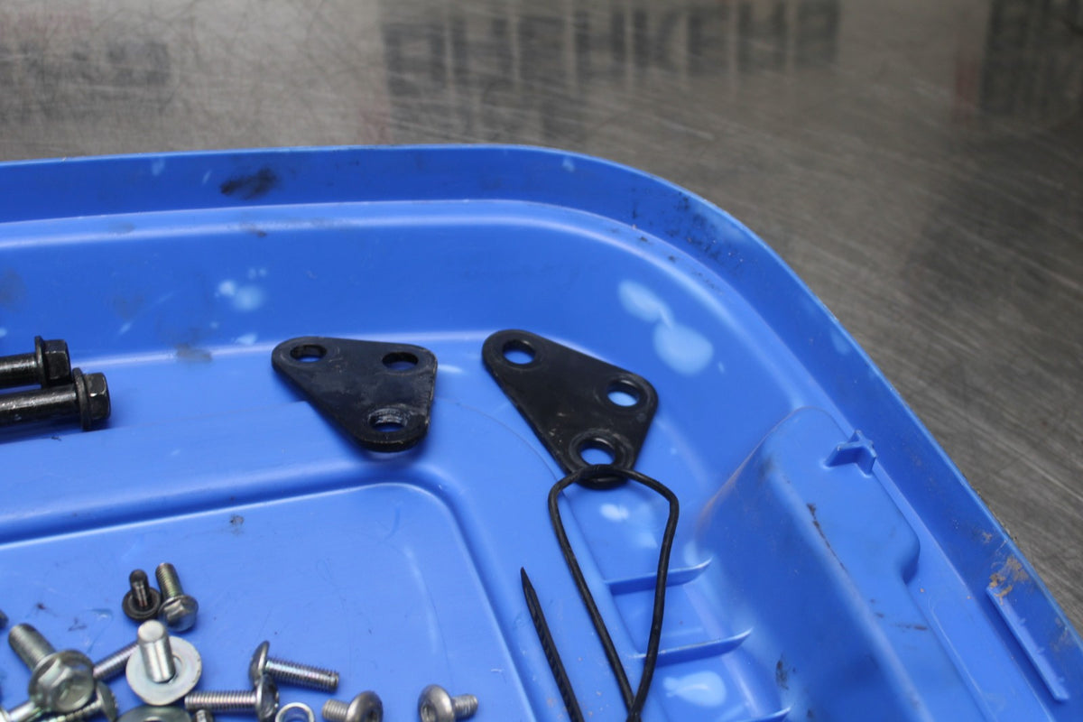 15 SUZUKI GW250F MOUNTING BOLTS HARDWARE MOTOR SCREWS BB789