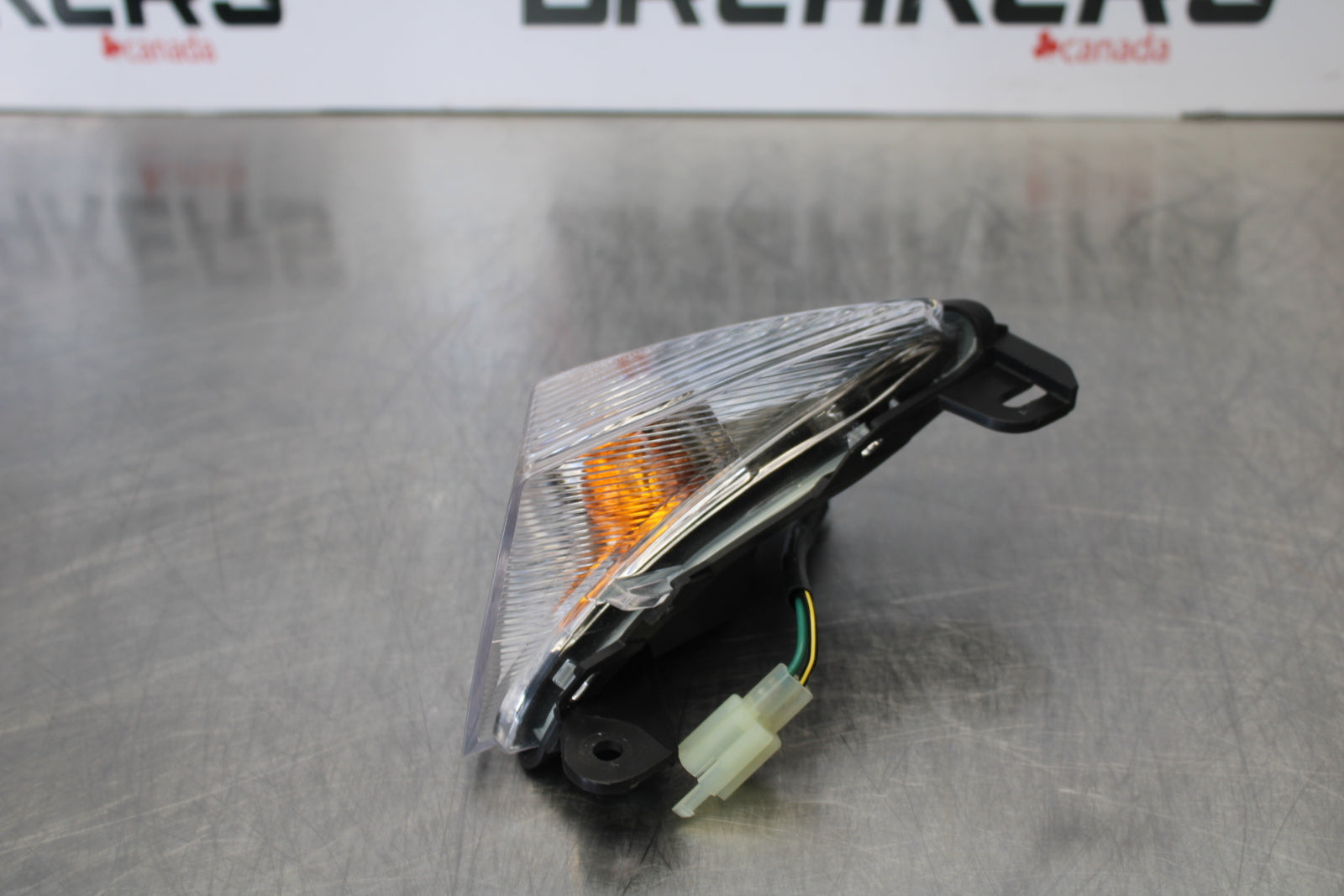 23-24 KAWASAKI NINJA ZX14R NEW!! RIGHT FRONT TURN SIGNAL LIGHT INDICATOR BB169