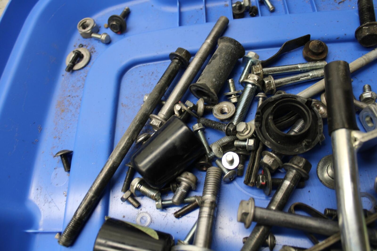 12-17 KAWASAKI NINJA 650 ENGINE MOUNTING BOLTS HARDWARE MOTOR SCREWS BB470