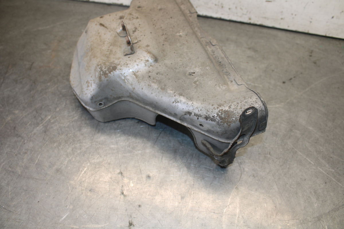 93-00 HONDA GOLDWING 1500 GL1500SE EXHAUST COLLECTOR CHAMBER GUARD BB700