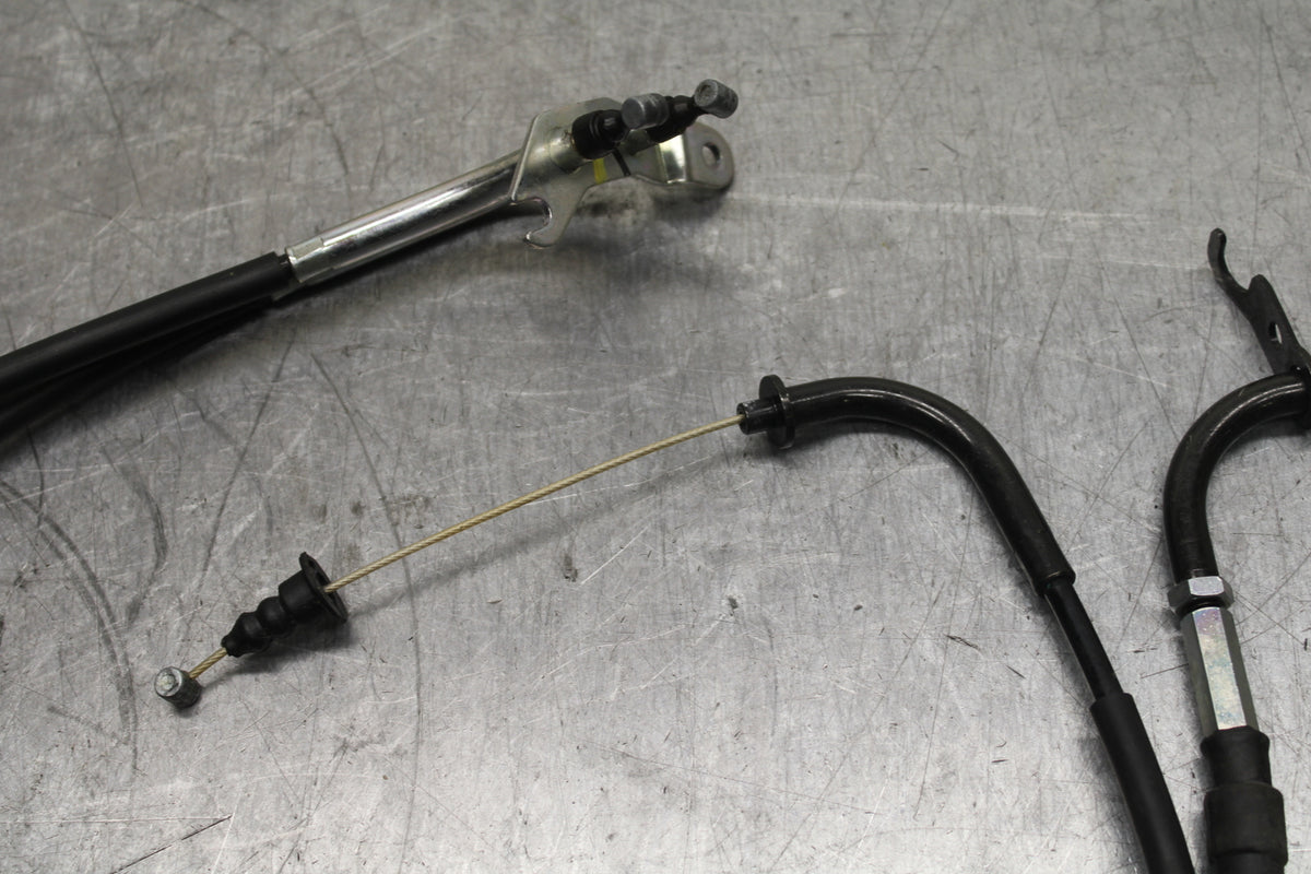 15-17 YAMAHA YZF R3 THROTTLE CABLES LINES BB111