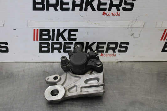 15-17 YAMAHA FJ09 REAR BACK BRAKE CALIPER W MOUNT BRACKET BB906