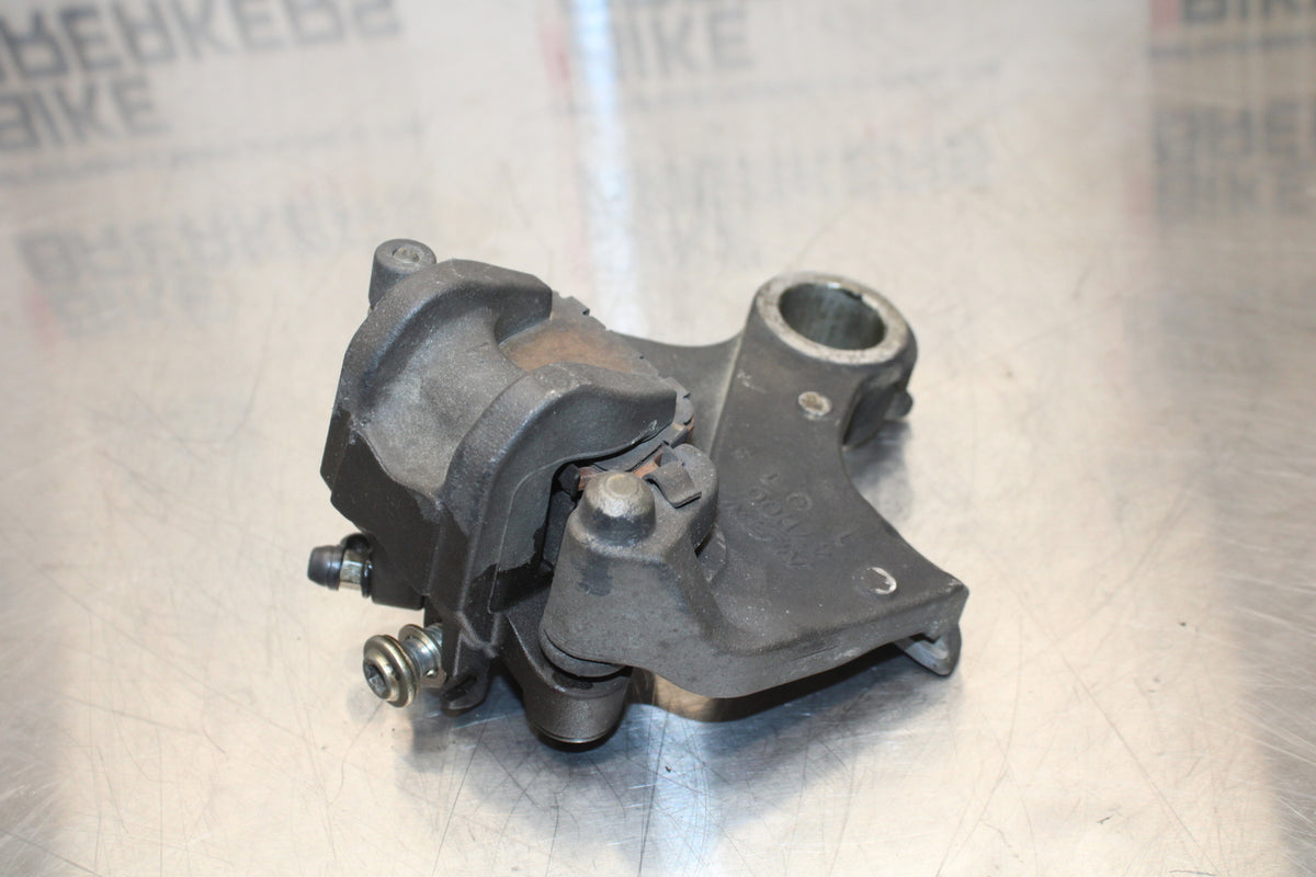 11 SUZUKI GSXR1000 REAR BACK BRAKE CALIPER W MOUNT BRACKET BB142 