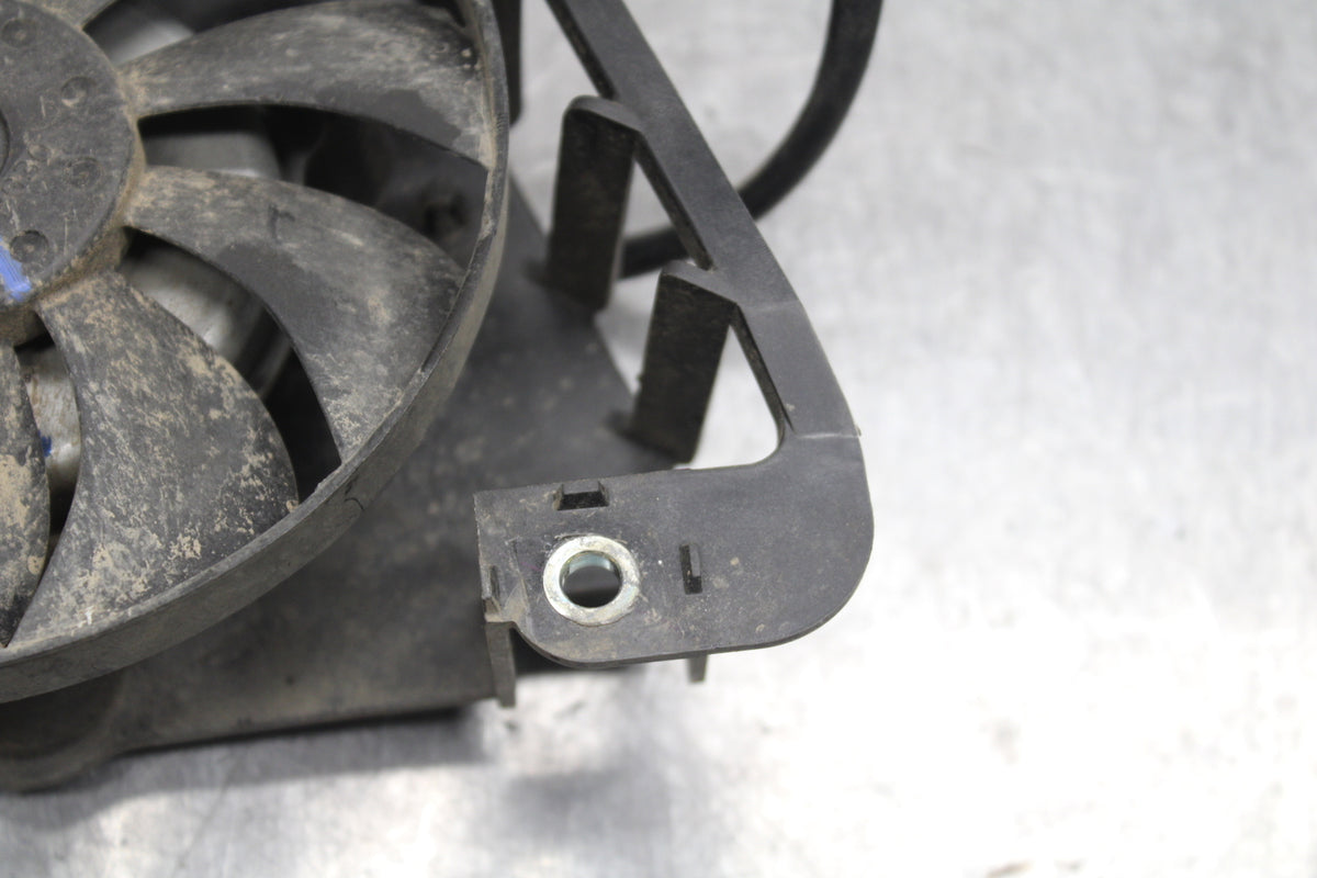 15-17 YAMAHA YZF R3 ENGINE RADIATOR COOLING FAN BB111