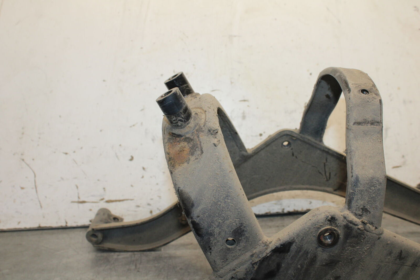 05-06 YAMAHA ROYAL STAR REAR FENDER SUPPORT FRAME SUBFRAME 4XY-21190-02-00 BB697