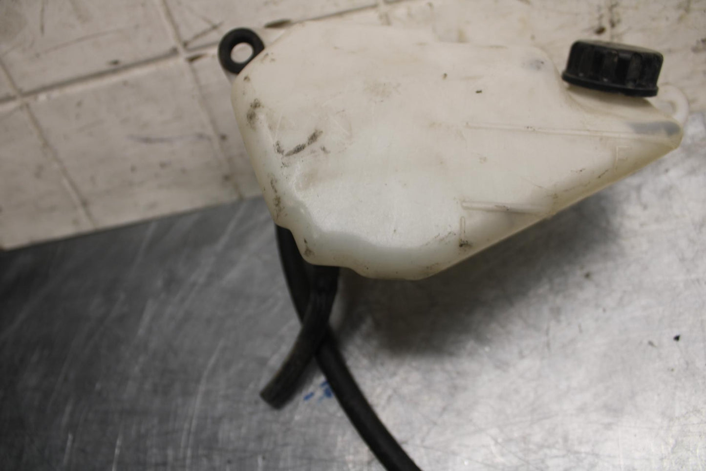 2003 Kawasaki Z1000 COOLANT WATER TANK RESERVOIR BOTTLE 43078-1187 BB35