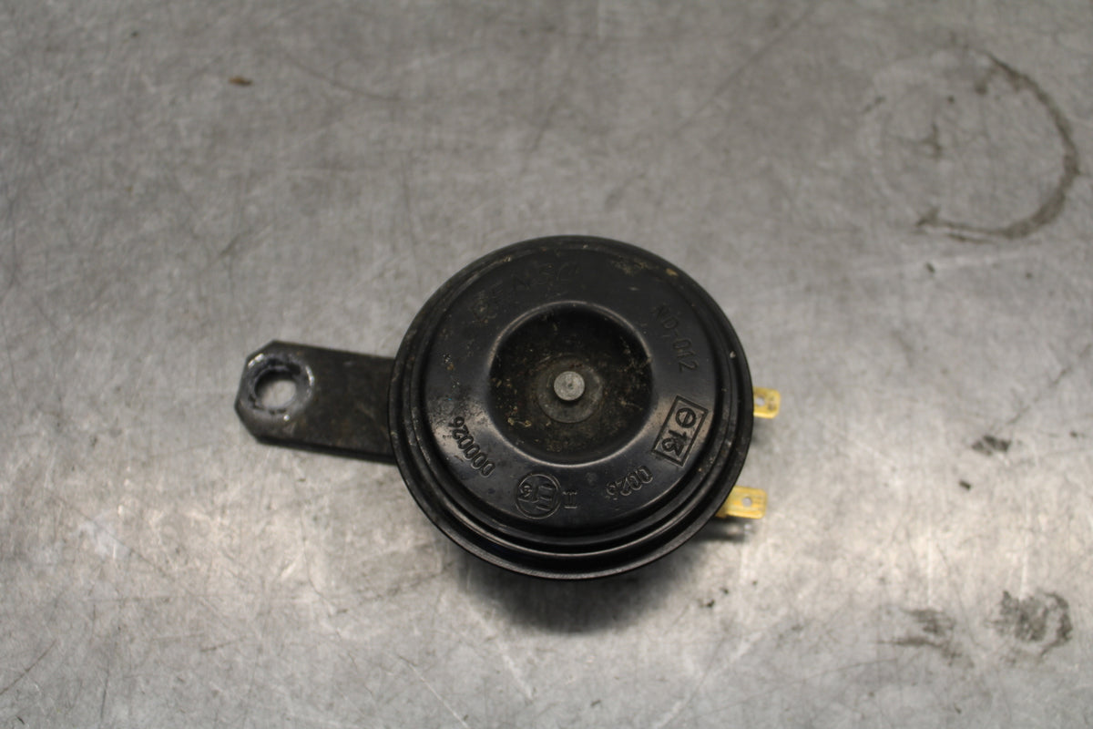 06-07 DUCATI MONSTER 695 HORN SIGNAL BB674