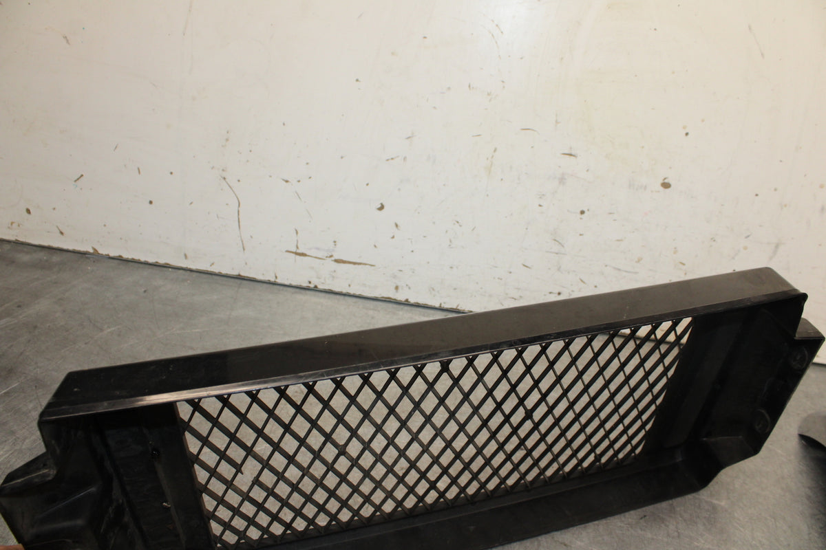 05-06 SUZUKI BOULEVARD M50 RADIATOR GRILLE GRILL SHIELD GUARD 17760-41F00 BB671