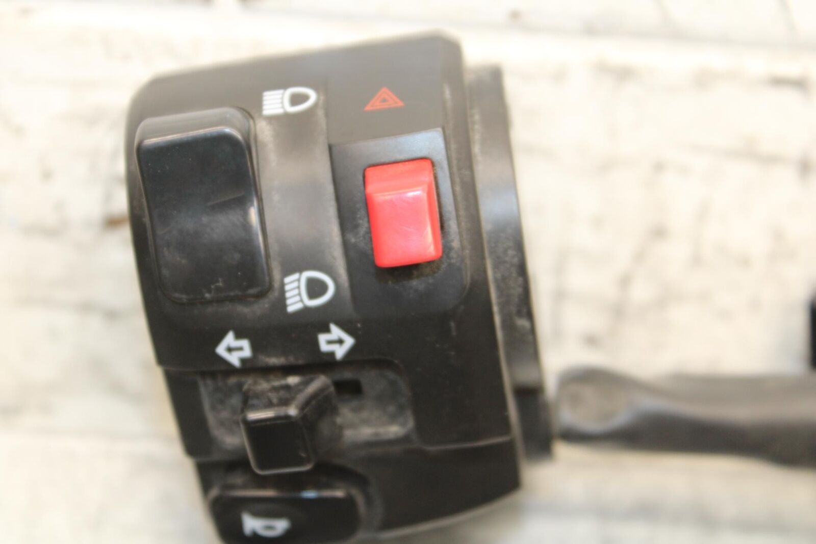 2014 Kawasaki Ninja 650 EX650E LEFT CLIP ON HANDLE HORN SIGNALS SWITCH  BB569