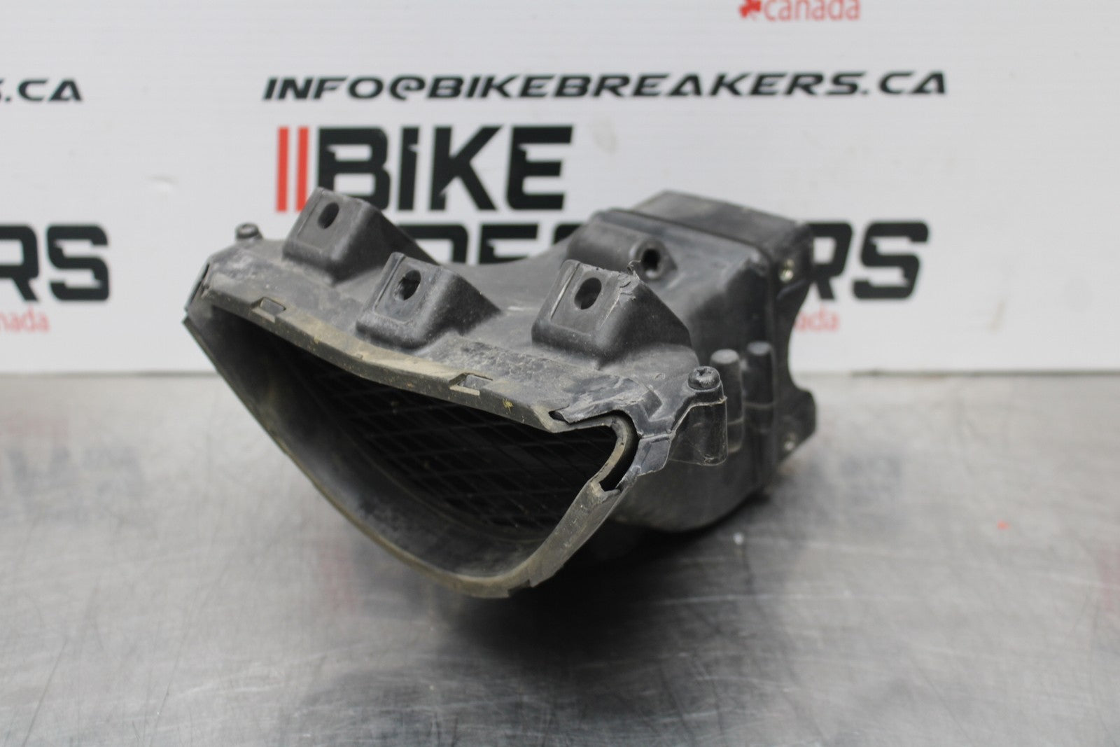 08 KAWASAKI NINJA ZX10R RAM AIR INTAKE TUBE DUCT BB201