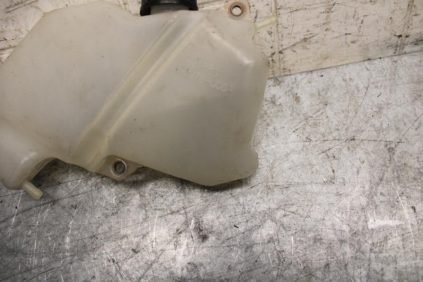 2009 Kawasaki Ninja ZX6R ZX600R COOLANT WATER TANK RESERVOIR BOTTLE BB538