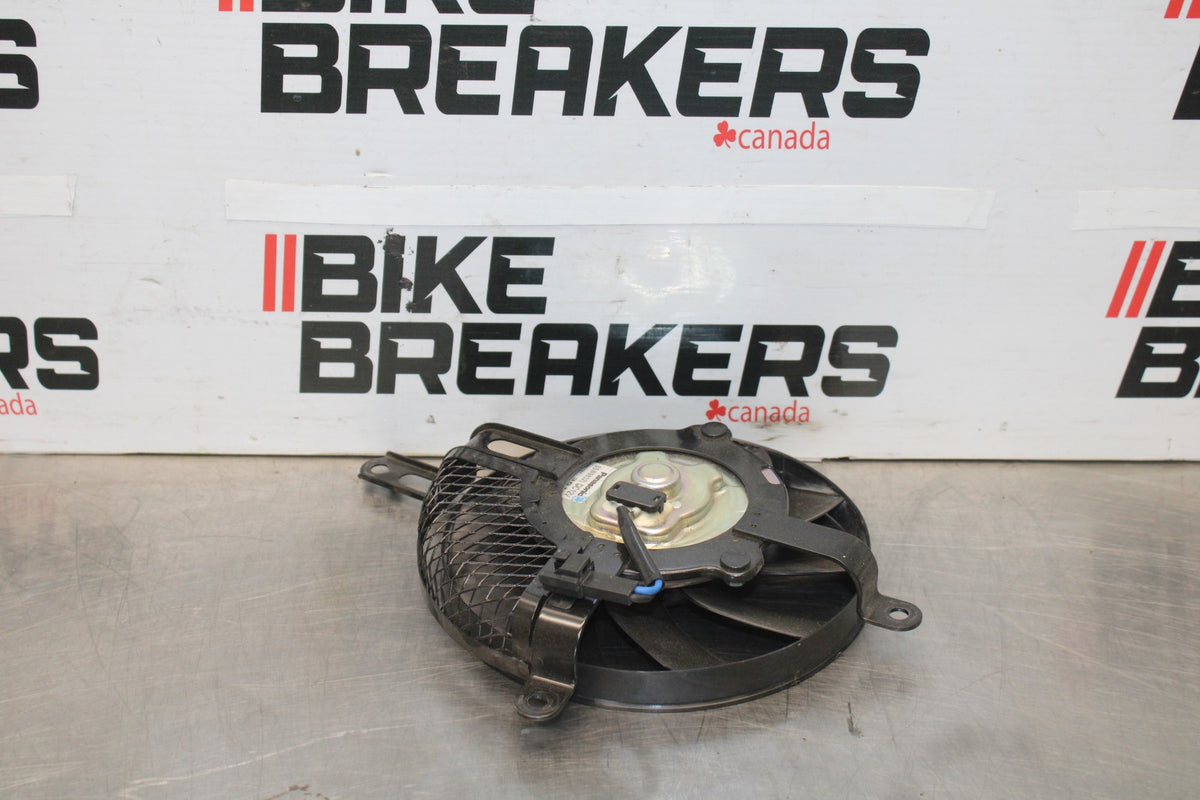 15-26 SUZUKI GSXR600 ENGINE RADIATOR COOLING FAN BB888