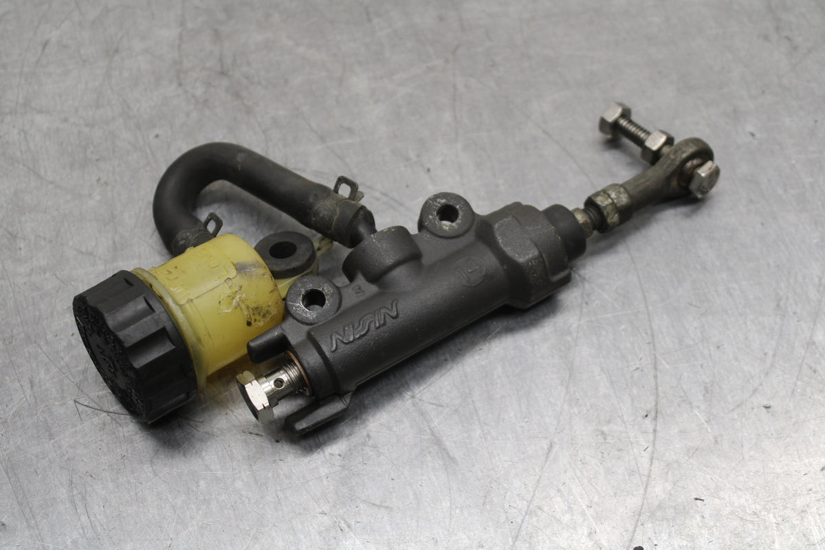 12-16 HONDA CBR1000RR REAR BACK BRAKE MASTER CYLINDER W RESERVOIR BB114