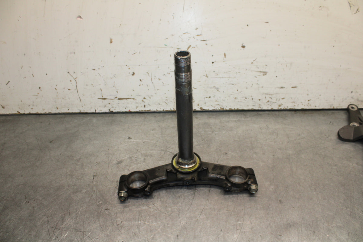 15-16 HONDA CB300F FRONT FORKS CLAMP LOWER TRIPLE TREE STEM BB740