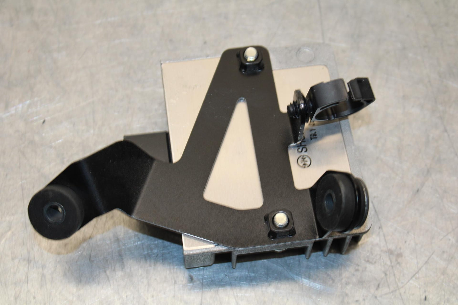 19-22 KAWASAKI Z400 RECTIFIER VOLTAGE REGULATOR BB70