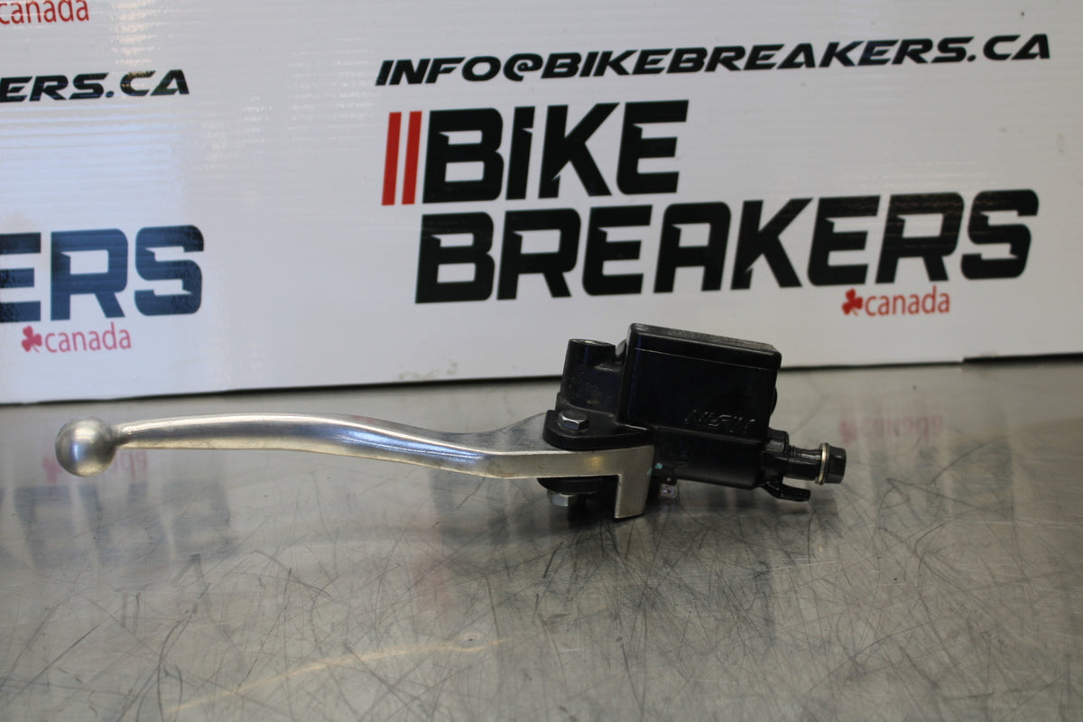 15-16 HONDA CB300F FRONT BRAKE MASTER CYLINDER w/ LEVER BB150