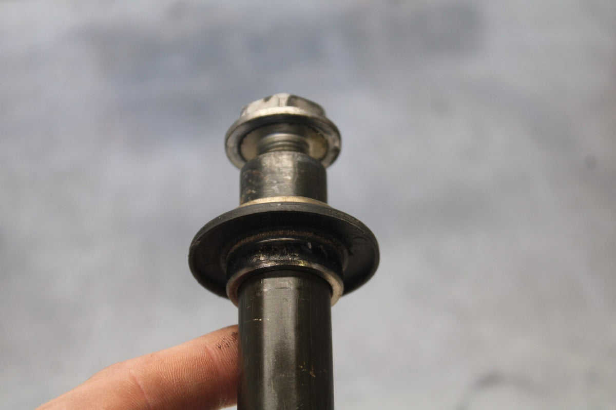 03-04 YAMAHA YZF R6 FRONT WHEEL RIM AXLE PIVOT BOLT BB890