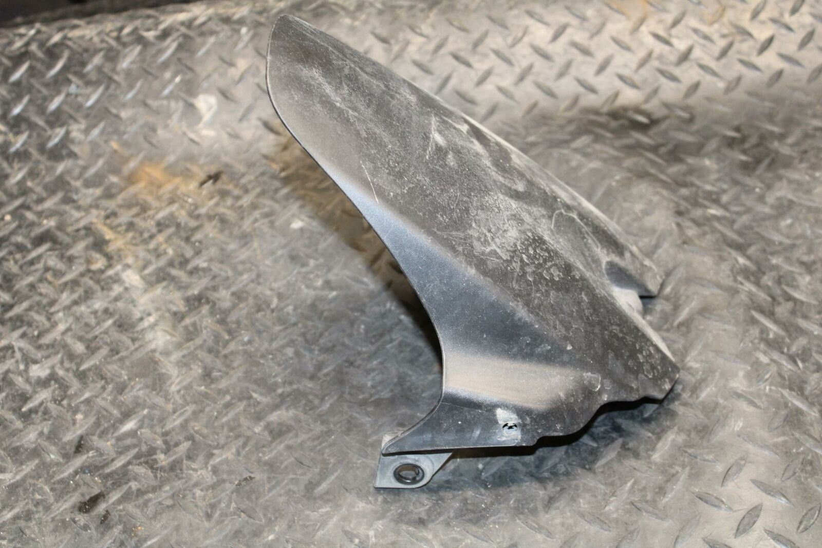 08-09 SUZUKI GSXR750 REAR BACK WHEEL TIRE HUGGER FENDER BB208