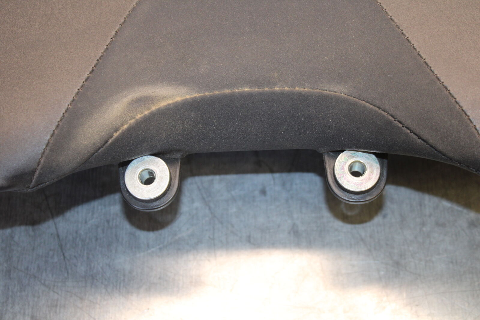 21-24 YAMAHA MT-07 FRONT DRIVERS SEAT PAD SADDLE PILLION BB662