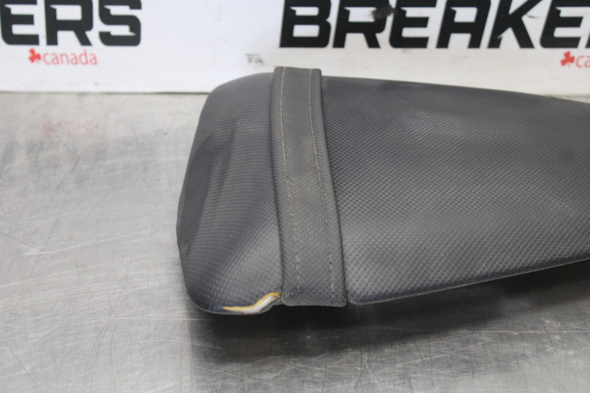 07-08 KAWASAKI NINJA ZX6R REAR BACK PASSENGER TANDEM SEAT SADDLE PILLION BB896