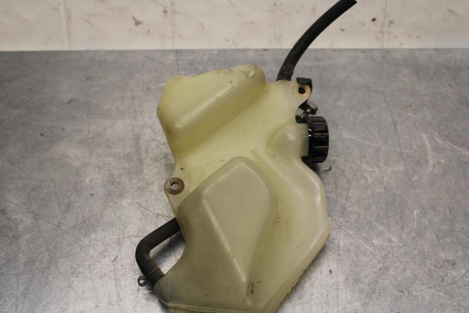 2011 Kawasaki Ninja ZX6R ZX600R COOLANT WATER TANK RESERVOIR BOTTLE  BB587