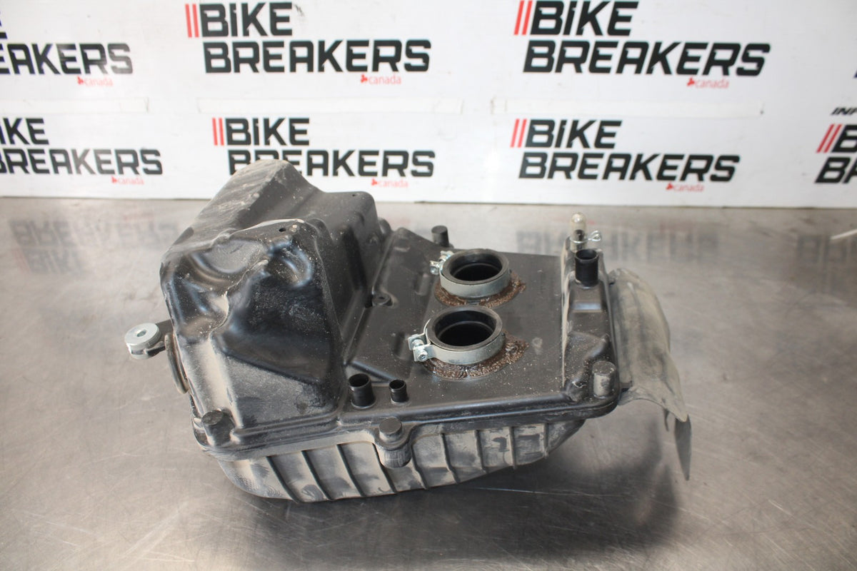 24-25 KAWASAKI NINJA 500 EX500J ABS AIRBOX AIR INTAKE FILTER BOX BB934