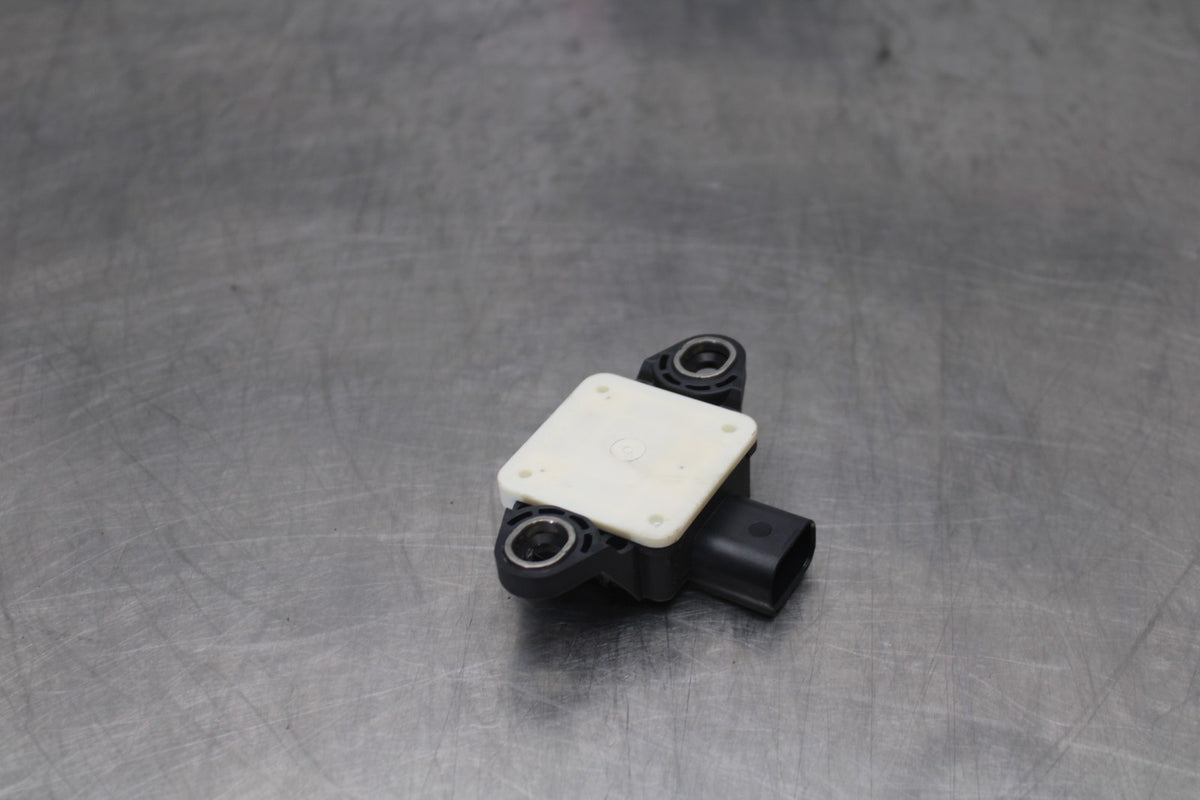 20-23 BMW F900R TIP OVER BANK ANGLE CRASH SENSOR SWITCH  BB923