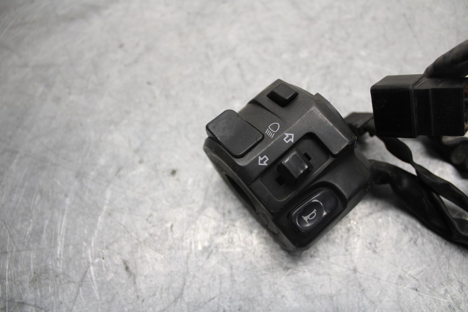 2004 Kawasaki Ninja ZX6RR ZX600M LEFT CLIP ON HANDLE HORN SIGNALS SWITCH BB43