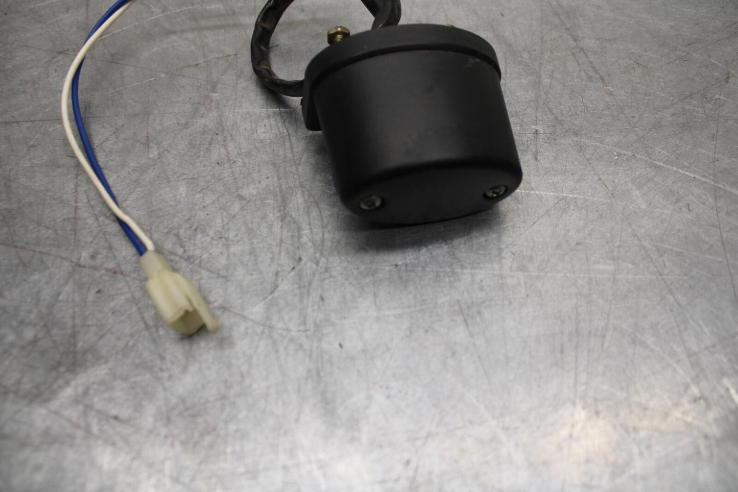 03-06 KAWASAKI Z1000 LICENSE PLATE LIGHT BB487