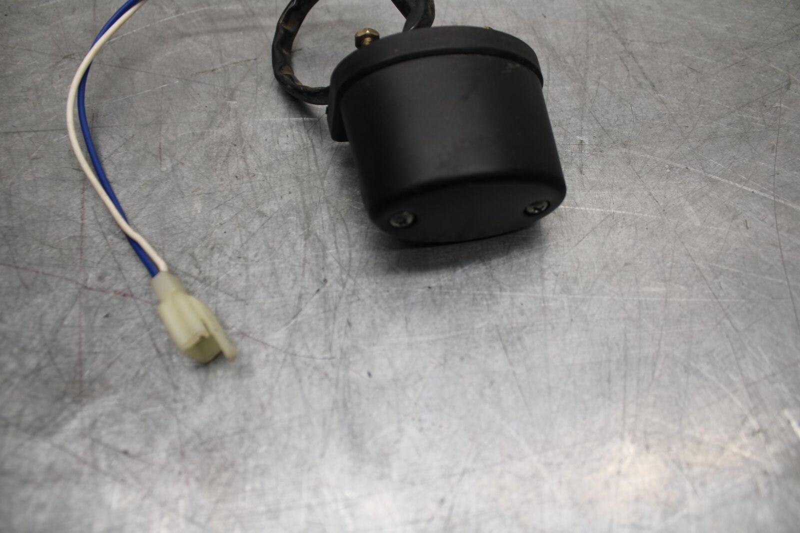 03-06 KAWASAKI Z1000 LICENSE PLATE LIGHT BB487