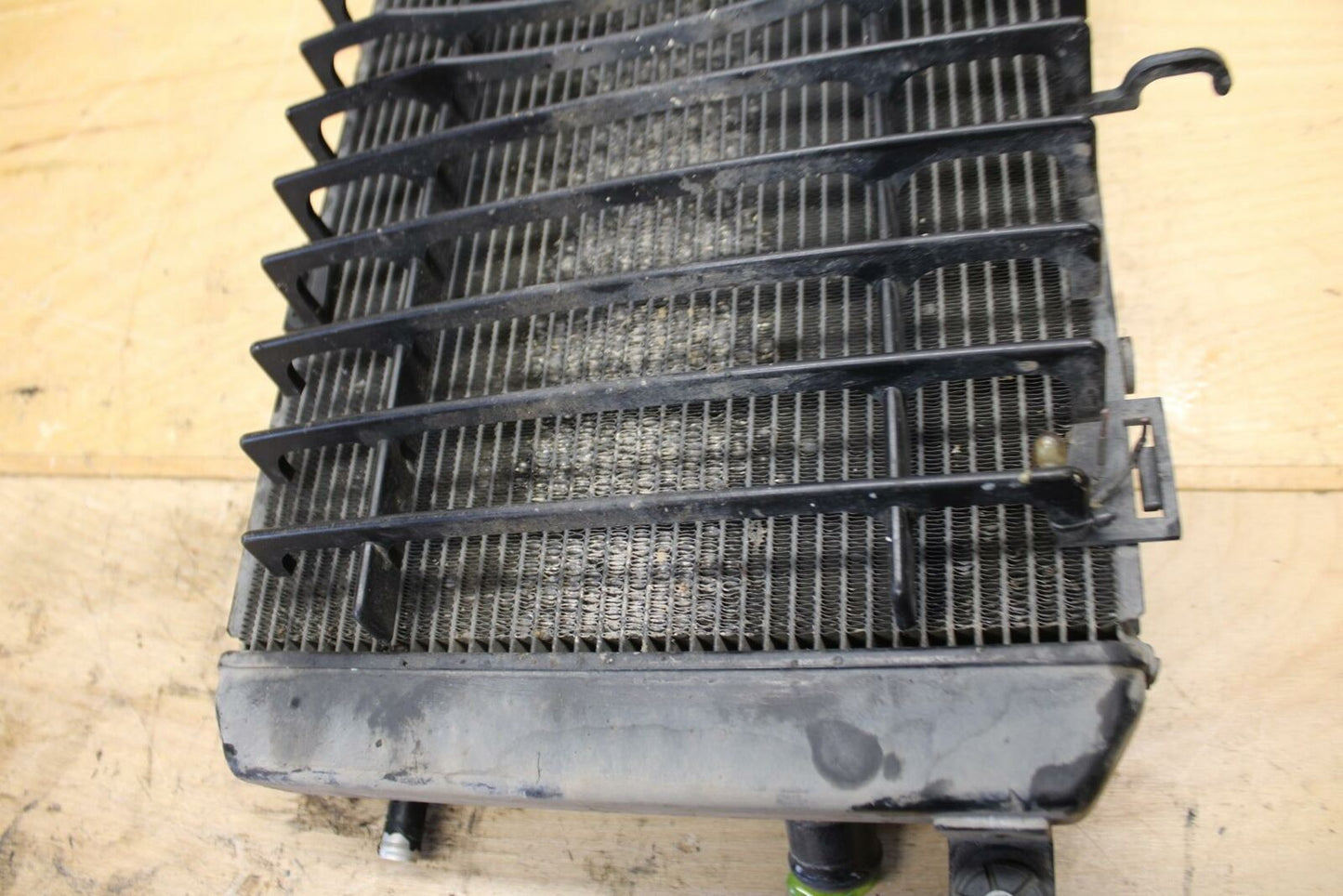 09-10 SUZUKI BOULEVARD M109R ENGINE RADIATOR MOTOR COOLER COOLING RADIATER BB318