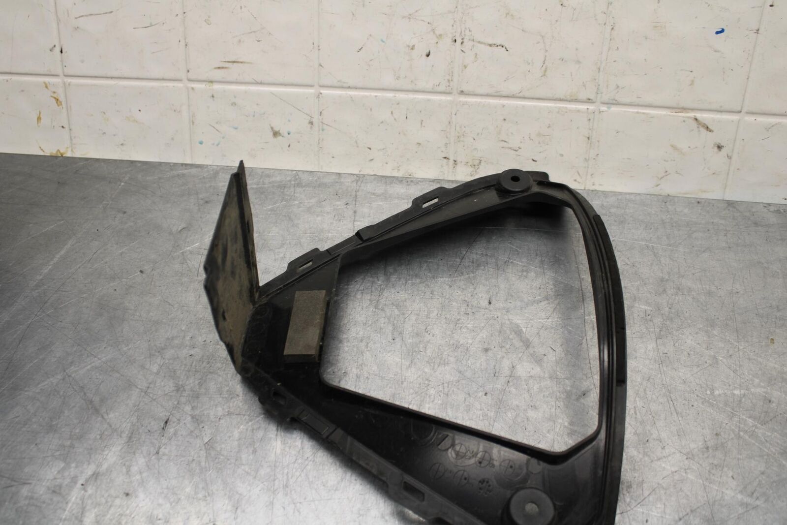 20 SUZUKI GSXR 1000 BOTTOM BELLY FAIRING COWL BB597