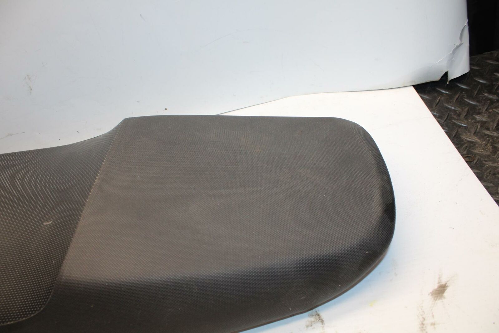 04-09 SUZUKI GS500F FRONT REAR SEAT SADDLE BB278