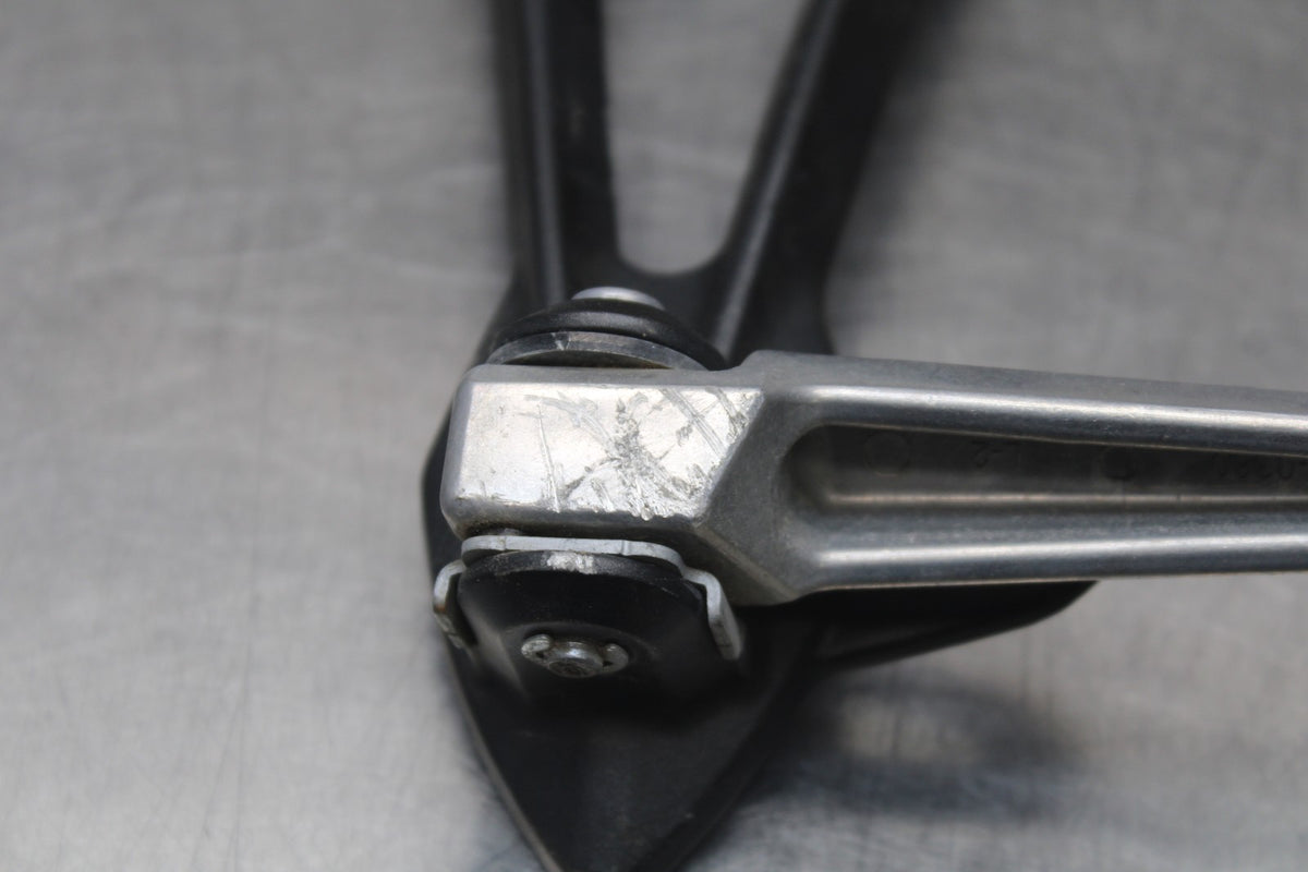 24-25 KAWASAKI NINJA ZX6R LEFT REAR BACK PASSENGER PEG BB785