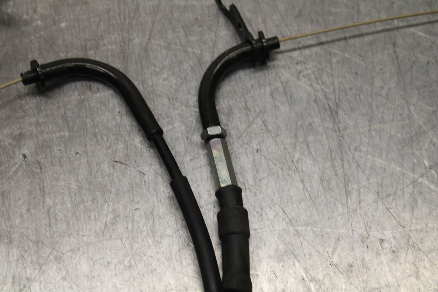 15-17 YAMAHA YZF R3 THROTTLE CABLES LINES BB111