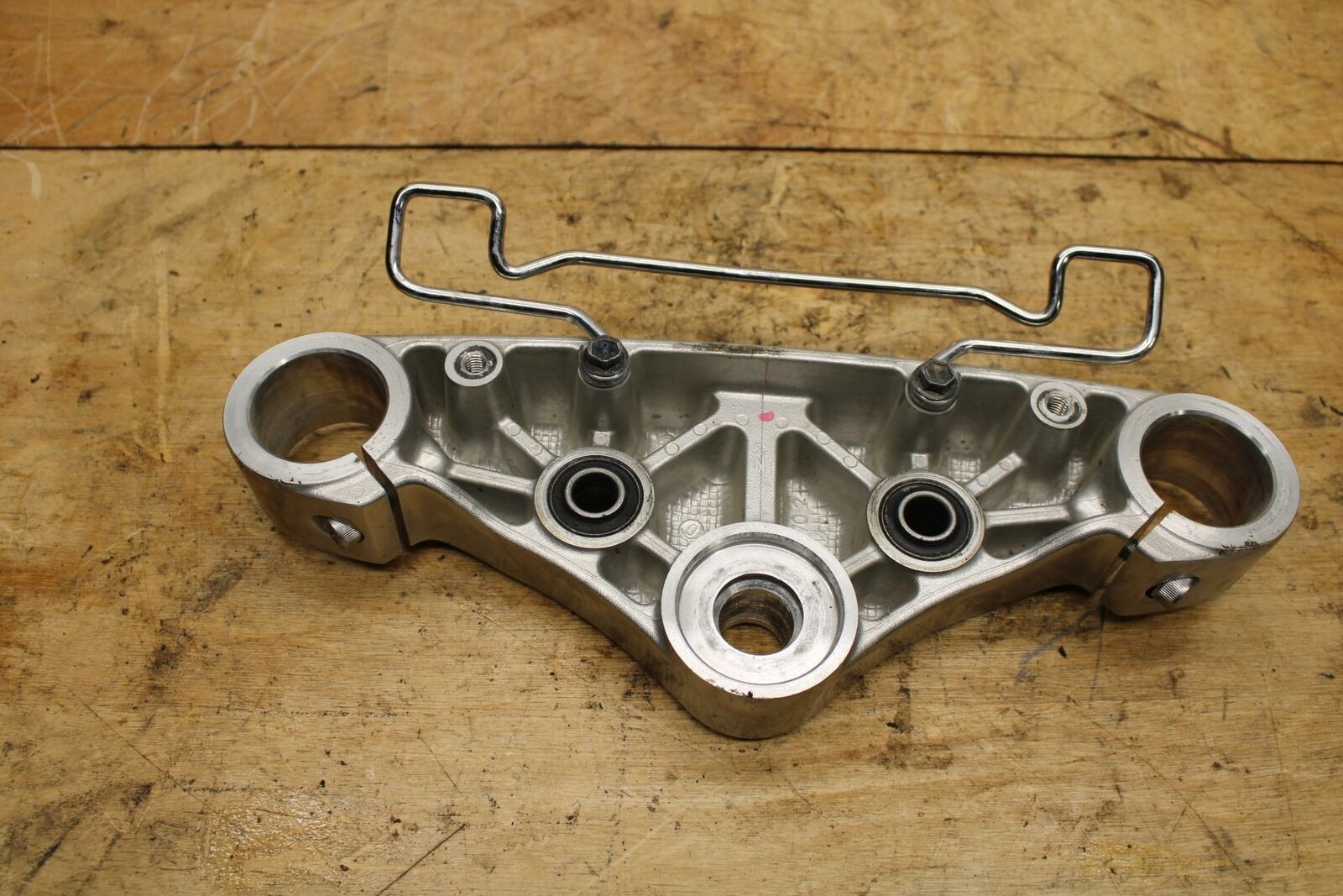 05-09 SUZUKI BOULEVARD C90 FORKS UPPER TRIPLE TREE CLAMP BB332