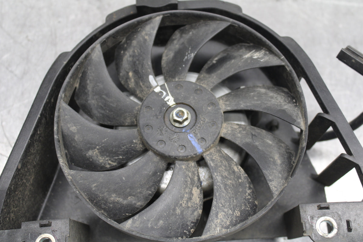 15-17 YAMAHA YZF R3 ENGINE RADIATOR COOLING FAN BB111