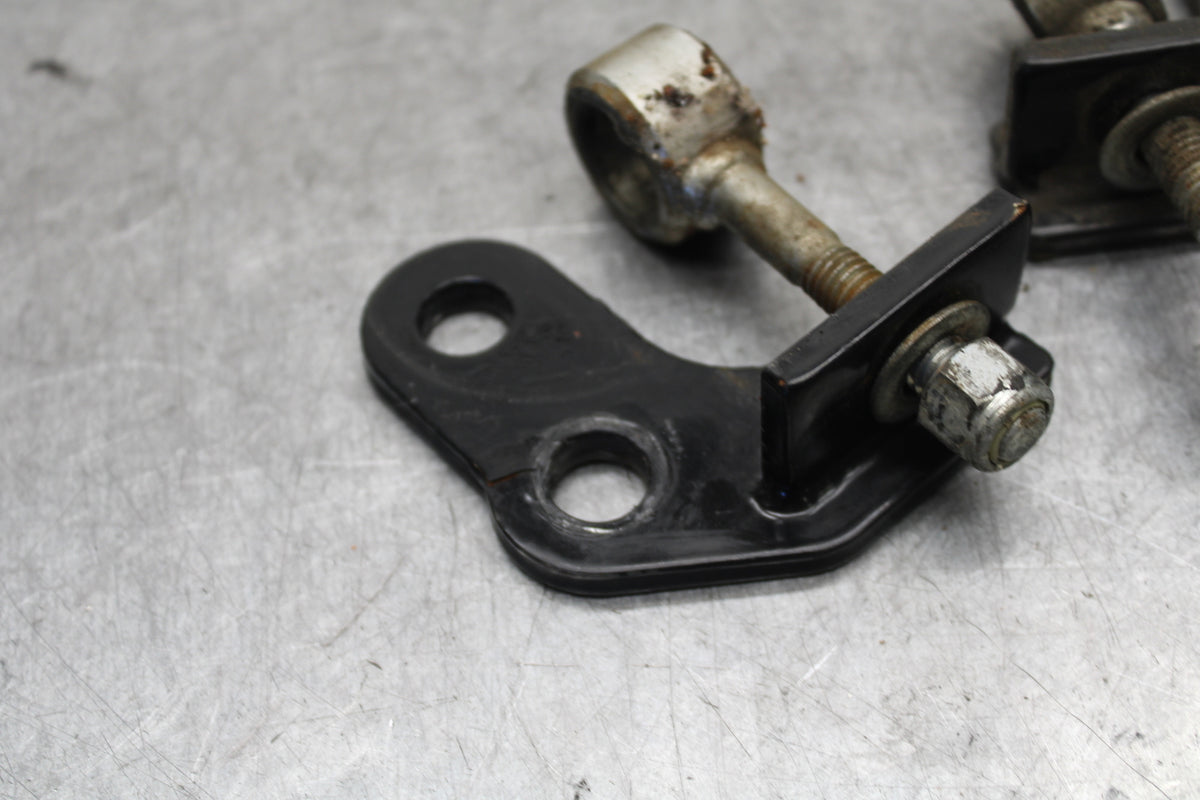 04-16 HARLEY-DAVIDSON SPORTSTER 883 CHAIN TENSIONER ADJUSTMENT BRACKETS BB680