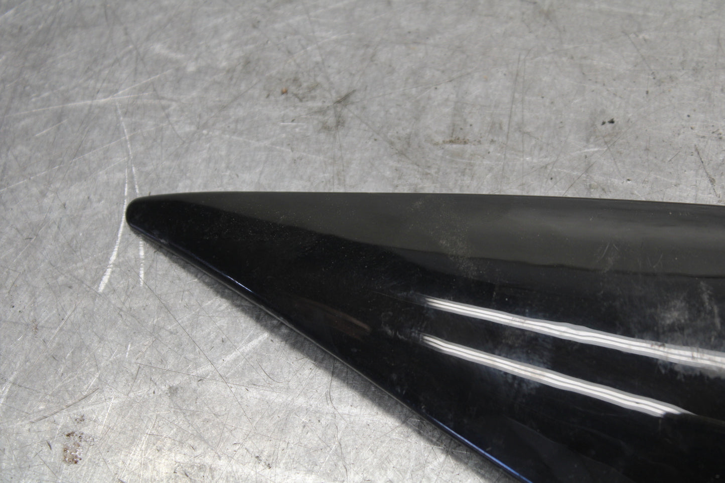 06-07 SUZUKI GSXR 600 LEFT GAS TANK FUEL CELL PANEL COVER TRIM COWL  BB694