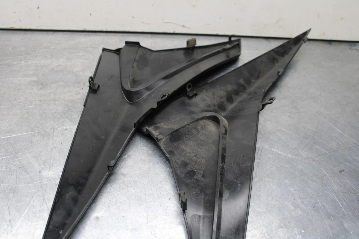 20-23 APRILIA RS660 RIGHT LEFT FRONT SIDE SEAT PANELS TRIMS FAIRINGS COVER BB611