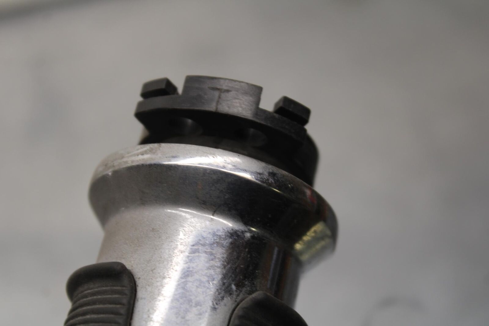 03-08 KAWASAKI VULCAN 1600 RIGHT THROTTLE GRIP BB616